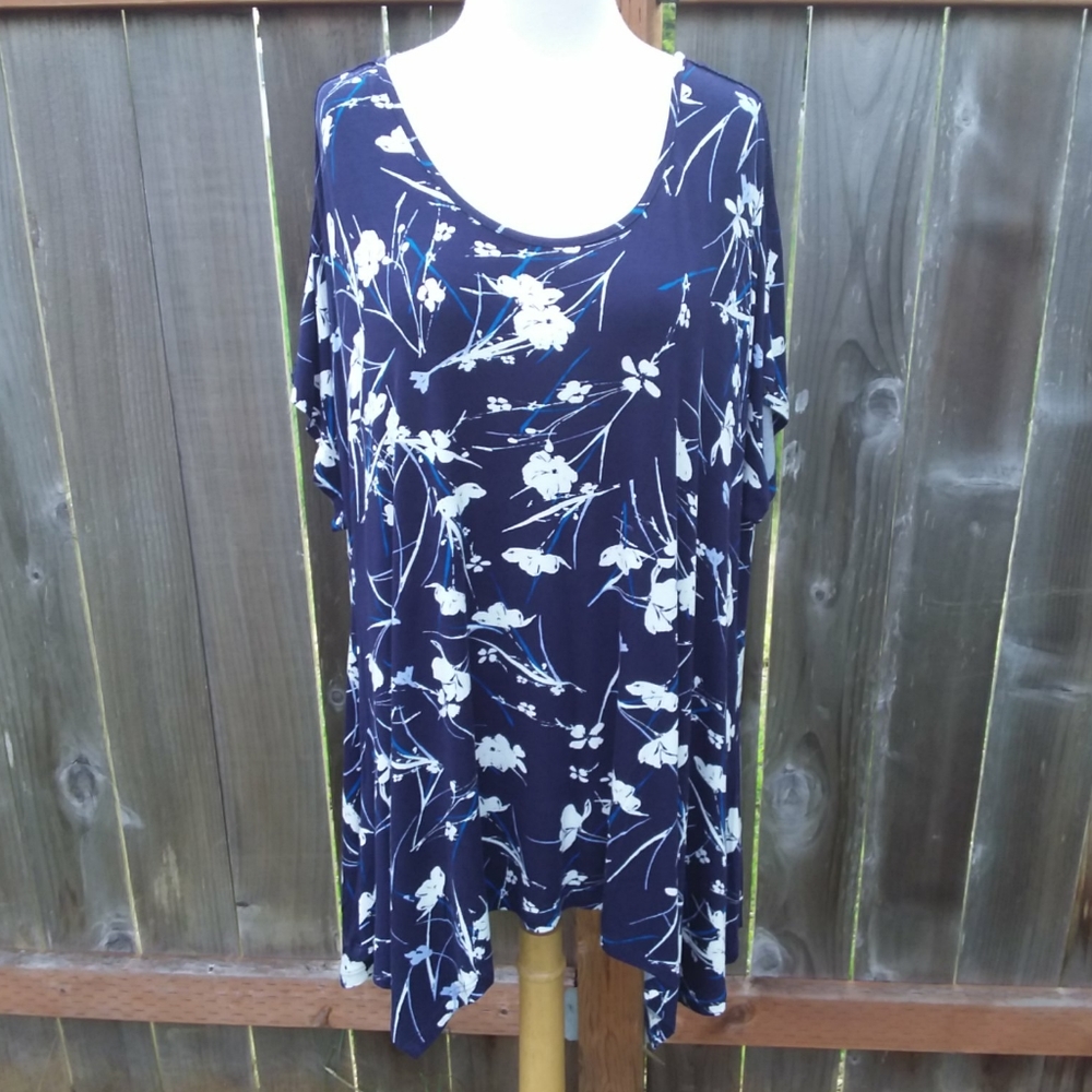 NWT Lane Bryant Floral Tunic Plus Size 18/20